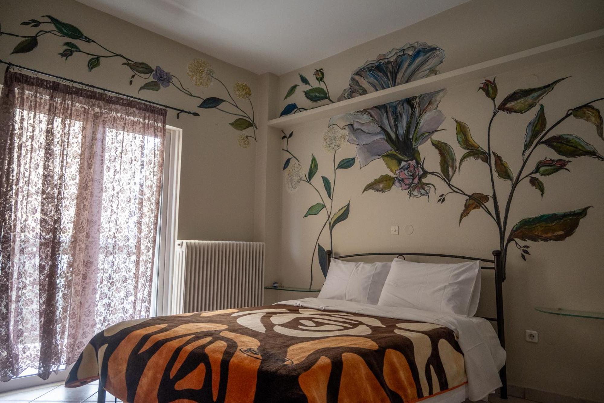 Ιlias rooms Πάτρα Εξωτερικό φωτογραφία