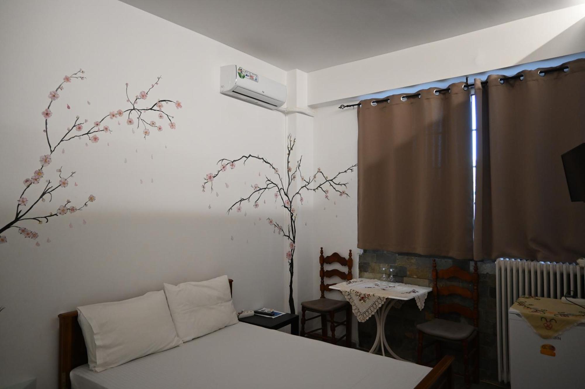 Ιlias rooms Πάτρα Εξωτερικό φωτογραφία